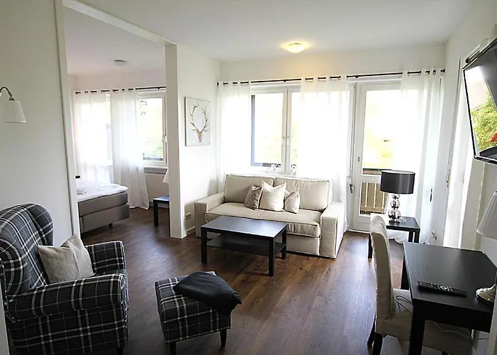 Garni - Chiemsee-pension-seebruck 3* Зеон-Зебрукк
