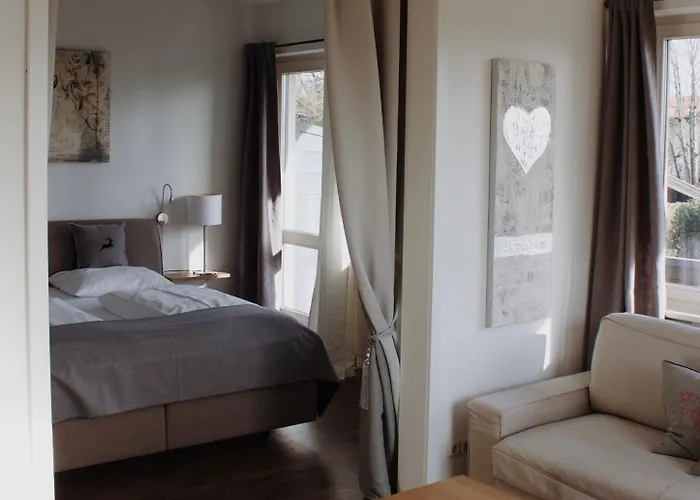 Garni - Chiemsee-pension-seebruck 3*